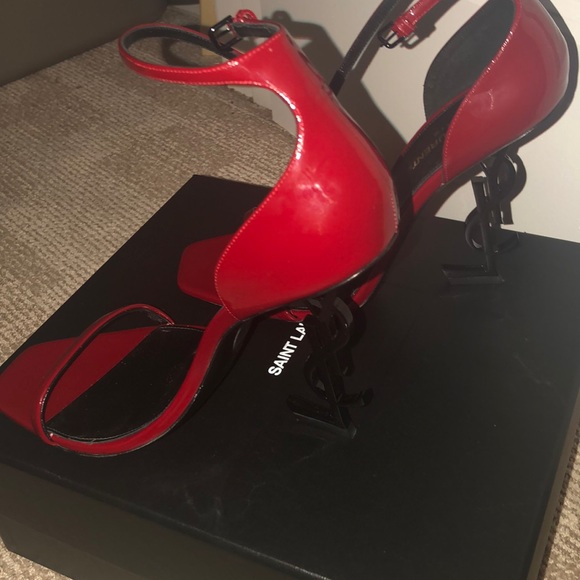 Saint Laurent Pumps - Picture 2 of 4